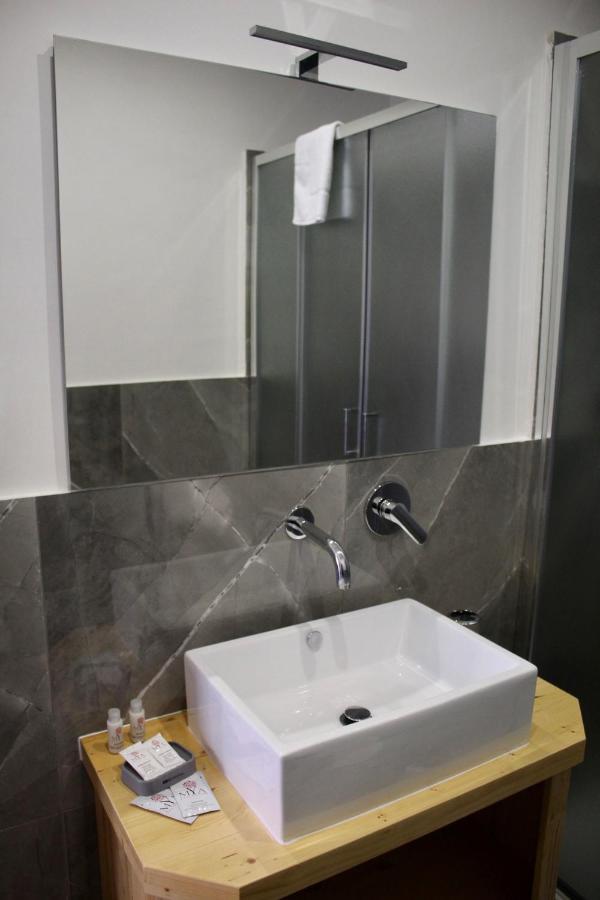 Be Italian Flat Sanfelice Hotel Napels Buitenkant foto